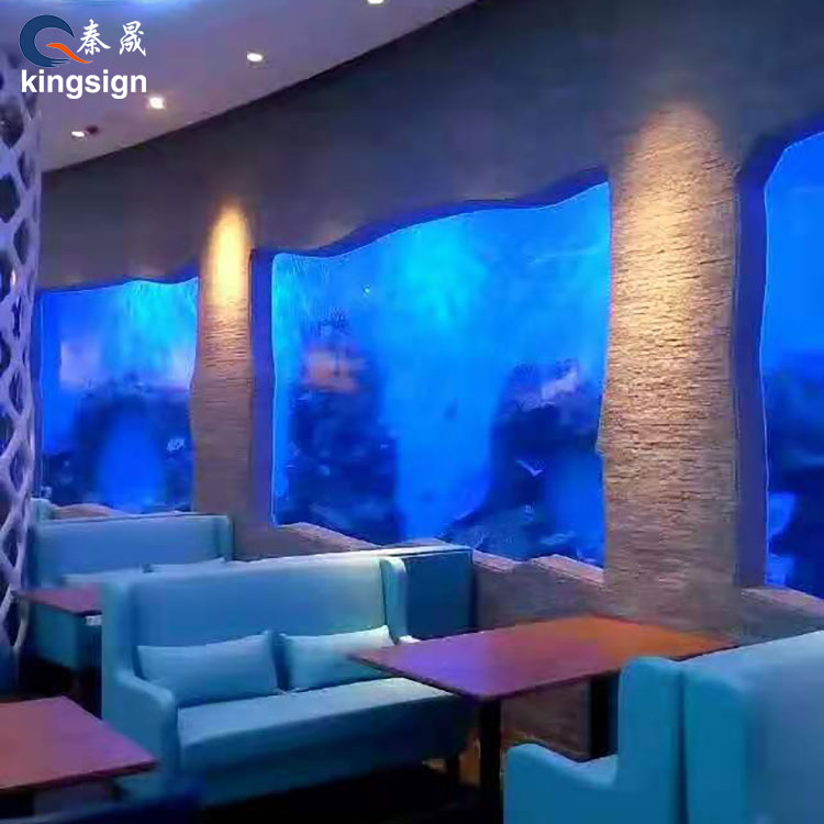 Dive into Culinary Wonders: The Seamless Integration of Dining and Aquatic Majesty at the Aquarium Restaurant